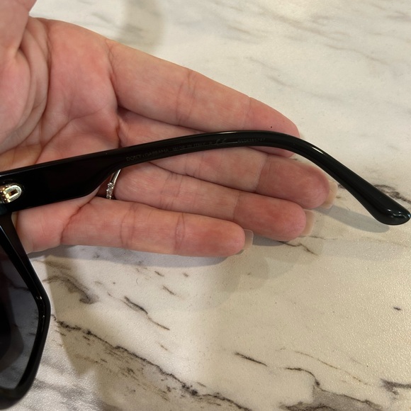 Dolce & Gabbana DG4384 - Picture 3 of 6